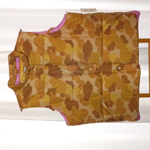 Free Assembly Women's Oversized Puffer Vest XXL Camouflaged Brown Pink interior - Picture 4 of 12